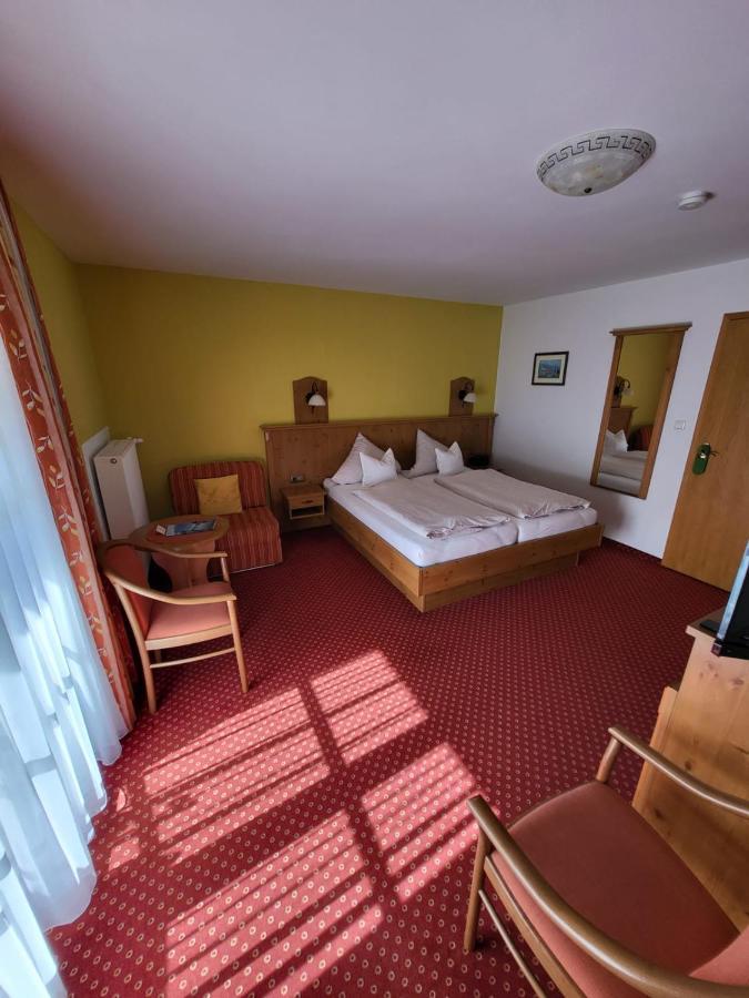 Gaestehaus Schwarz Prien am Chiemsee Exterior foto